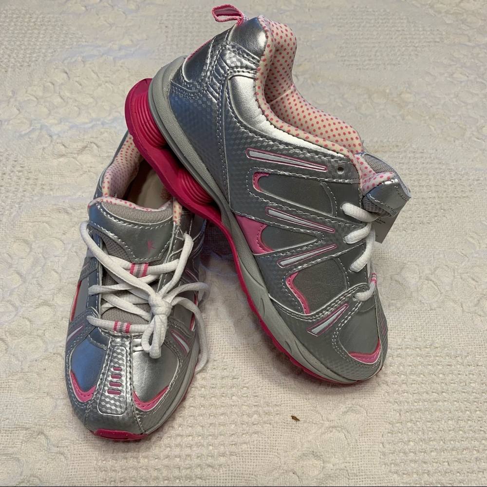 NWT Danskin Now Sneakers